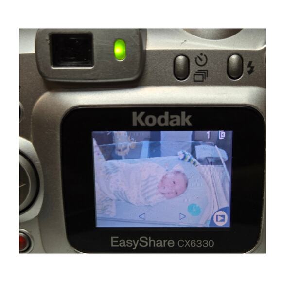 Kodak EasyShare CX6330 Digital Camera 3.1MP w/ Card, Strap, Batteries, Tested - Picture 4 of 9
